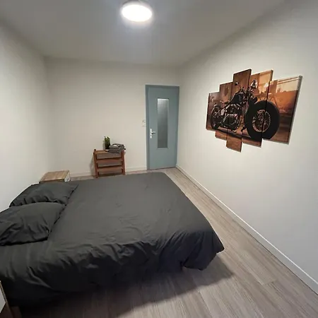 Grande Maison De Groupe *